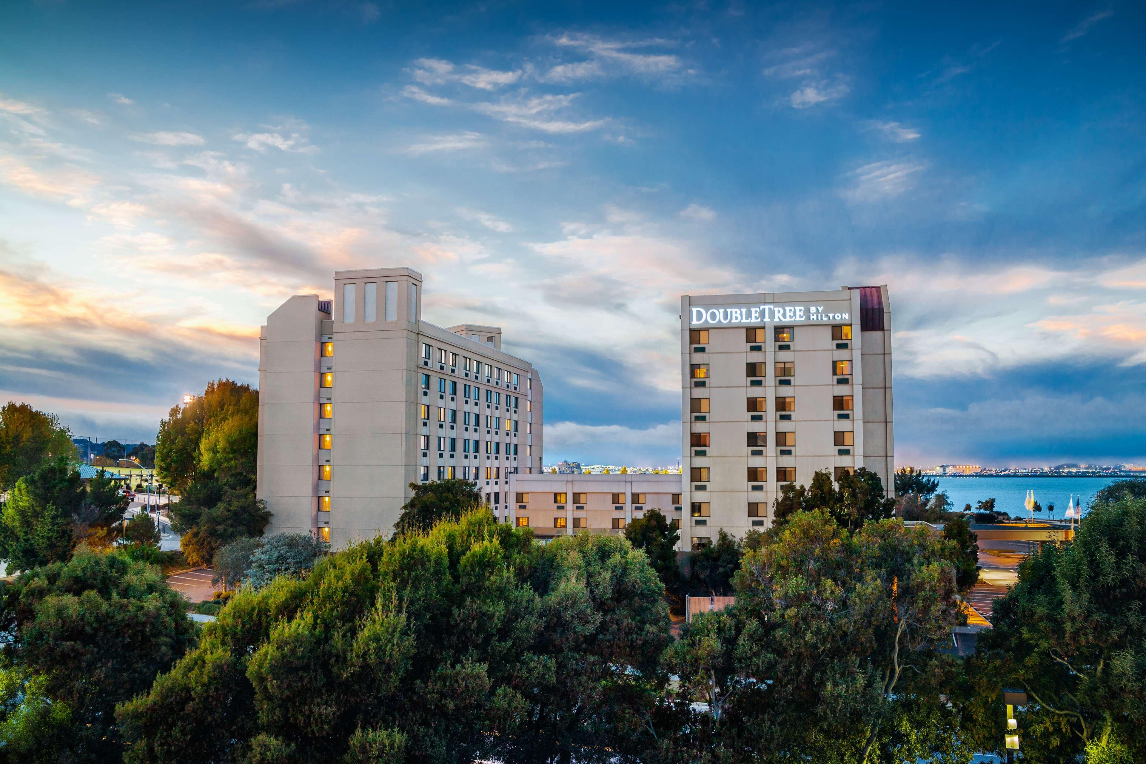 מלון ברלינגיים Doubletree By Hilton San Francisco Airport מראה חיצוני תמונה
